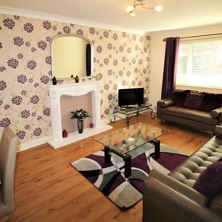 Doncaster - Boswell - Large Balcony Apartment - 2 Double Beds - 2 Bedrooms - Close To Town & Racecourse - Off Street Parking 2 Cars - Fast Wifi Exterior photo