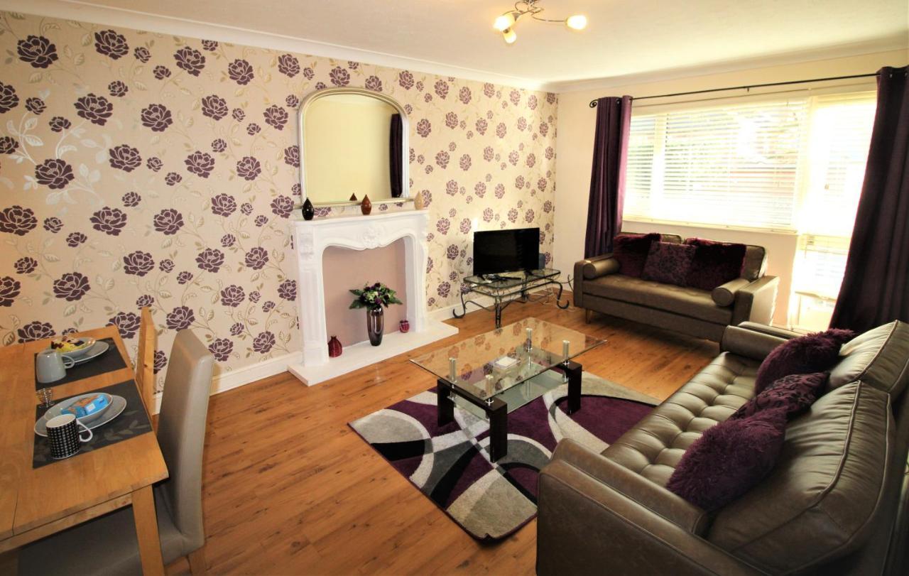 Doncaster - Boswell - Large Balcony Apartment - 2 Double Beds - 2 Bedrooms - Close To Town & Racecourse - Off Street Parking 2 Cars - Fast Wifi Exterior photo